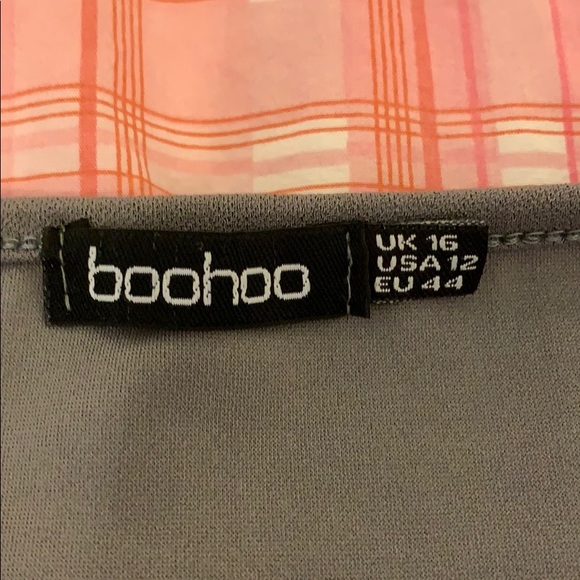 Boohoo Plus Crepe Long Sleeve Belted Bodycon Dress - Picture 4 of 7